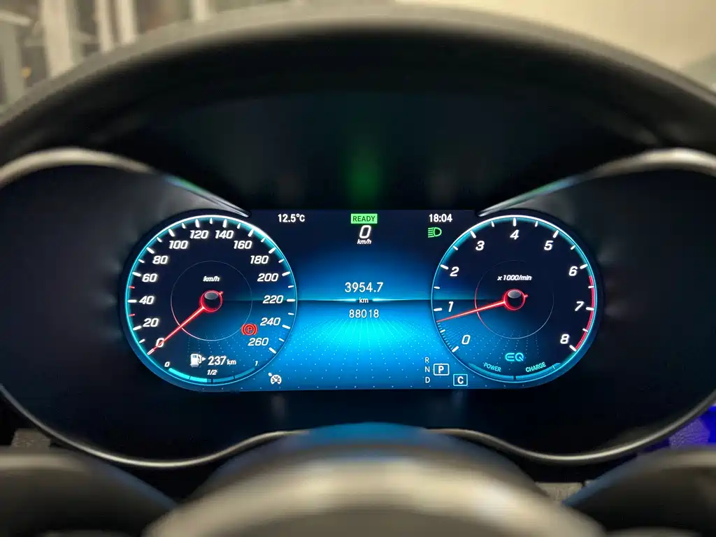 MERCEDES-BENZ C CLASS