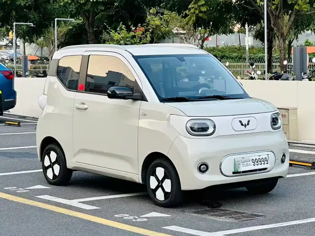 Wuling MINIEV — миниатюра 4