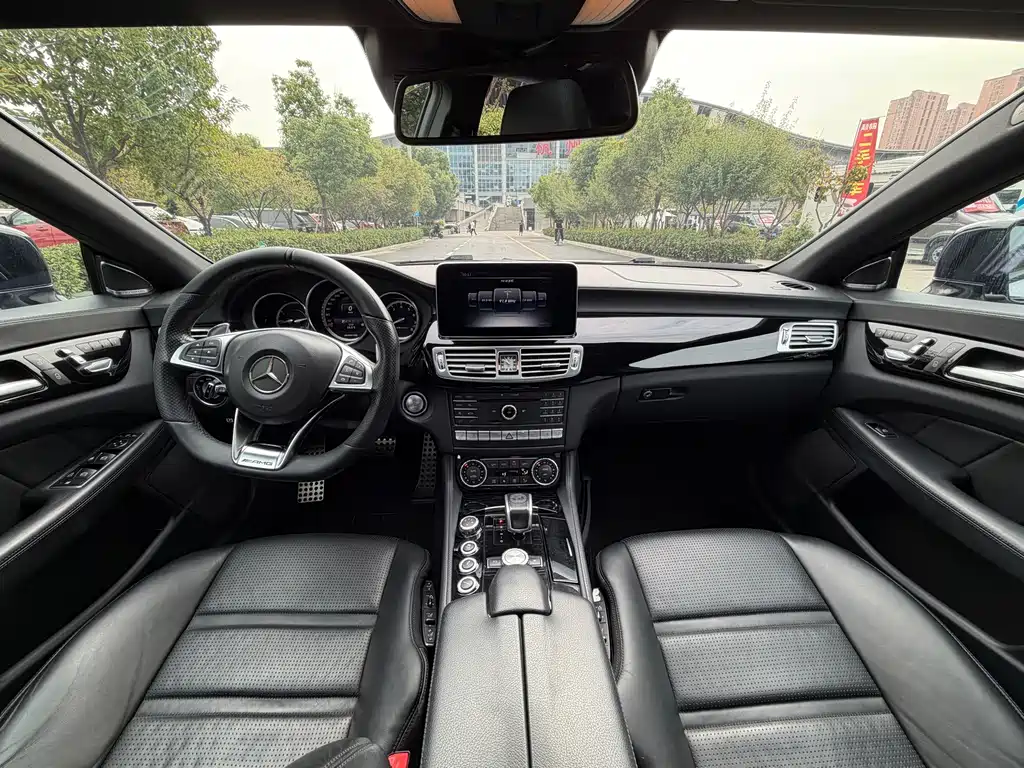Mercedes-Benz CLS AMG — миниатюра 8
