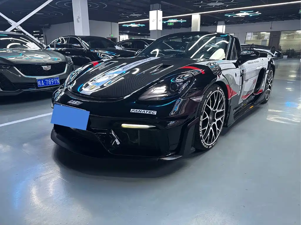 Porsche 718 2016