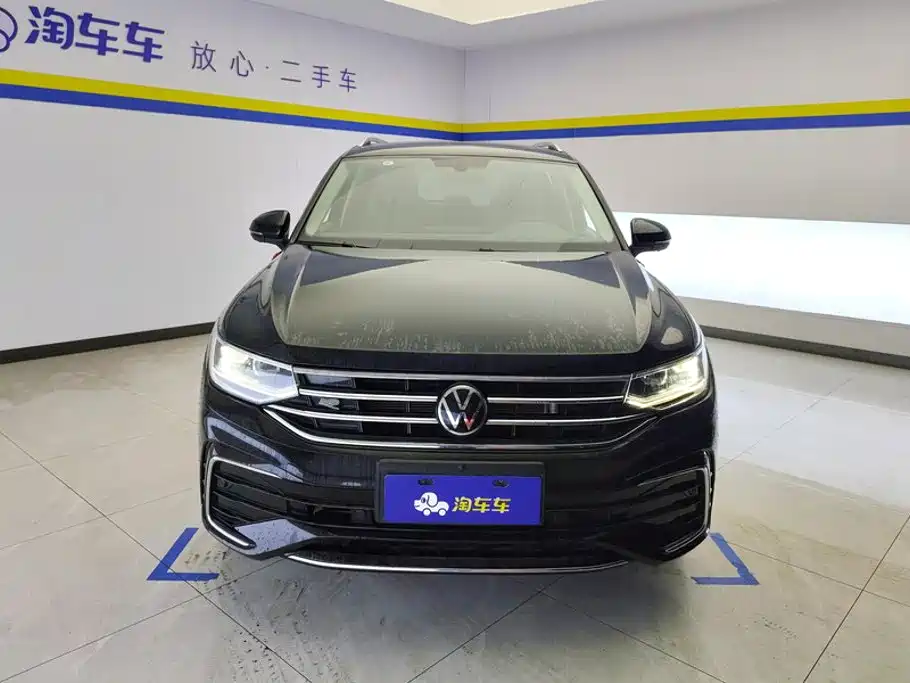 Volkswagen Tiguan L — миниатюра 2