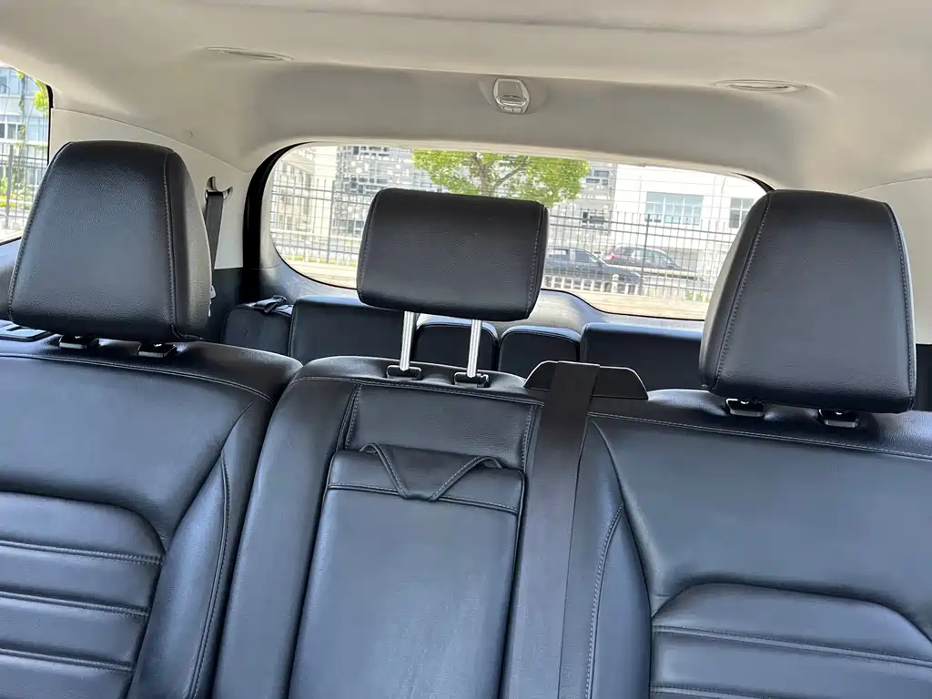 Ford Edge — миниатюра 9