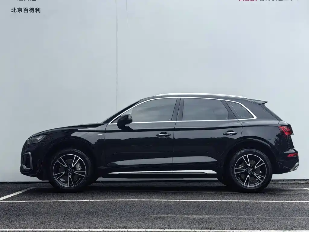 Audi Q5L — миниатюра 13