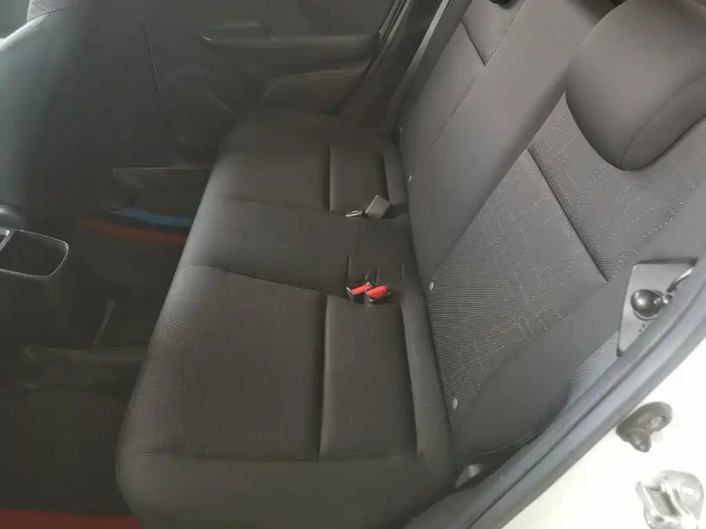 Honda Fit — миниатюра 17