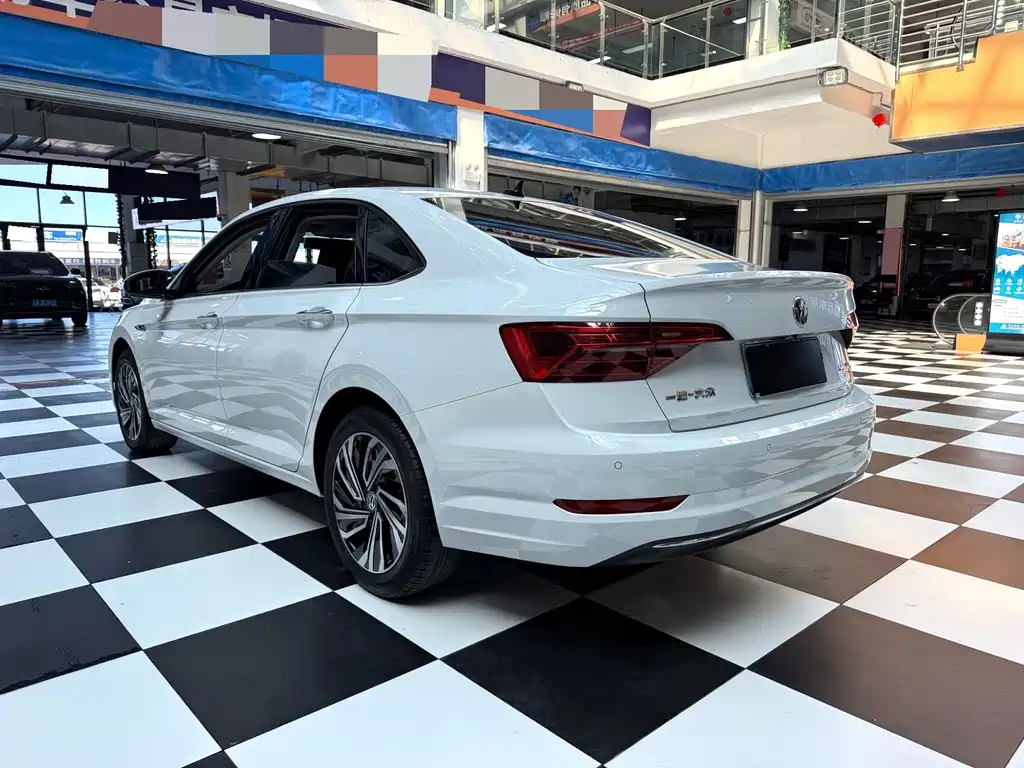 Volkswagen Sagitar — миниатюра 16