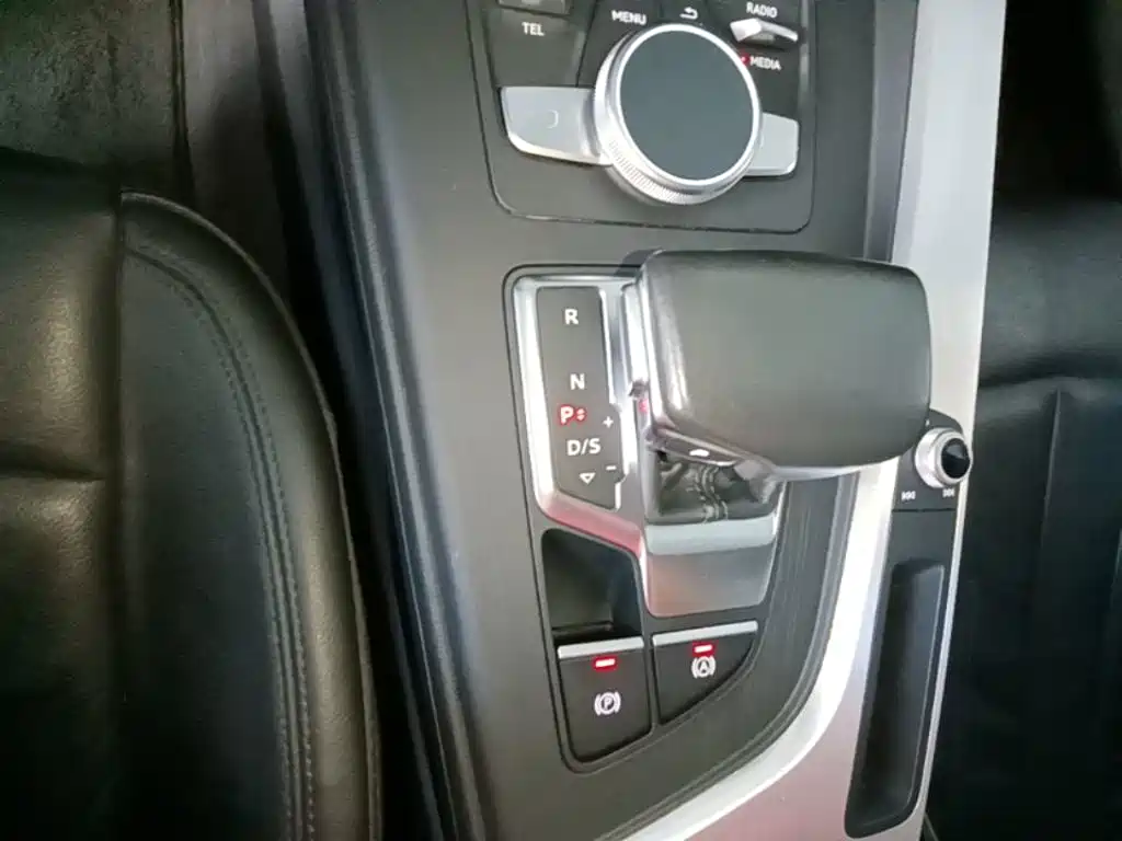 Audi A4L — миниатюра 14