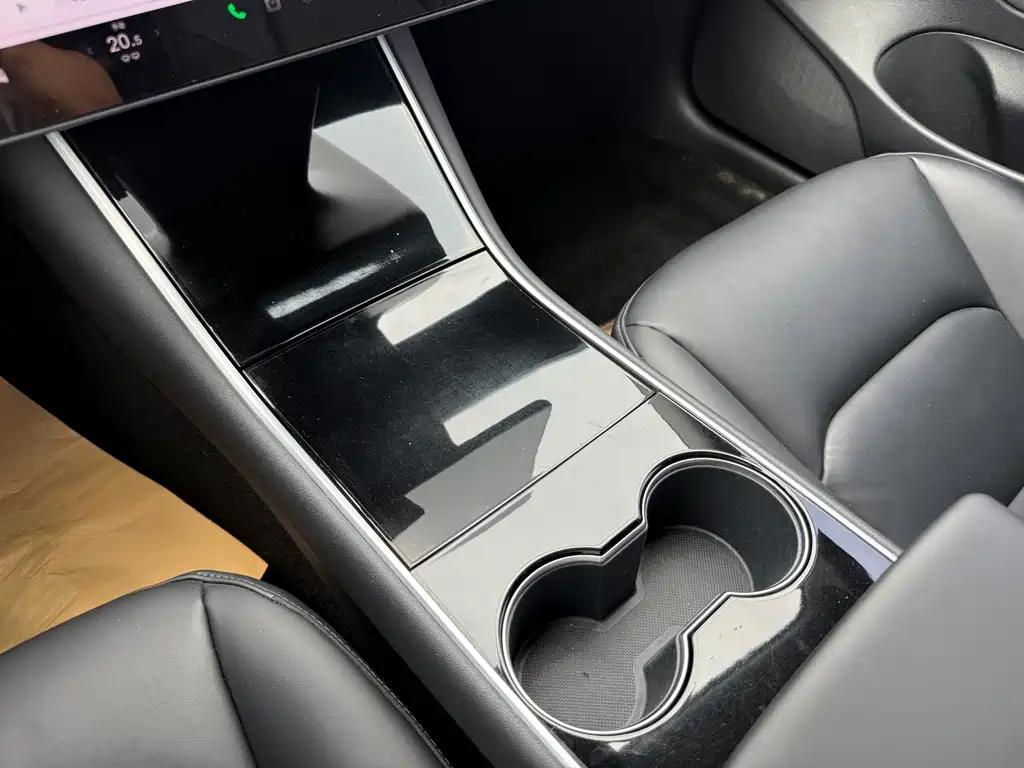 Tesla Model 3 — фотографии объявления, Фото 11