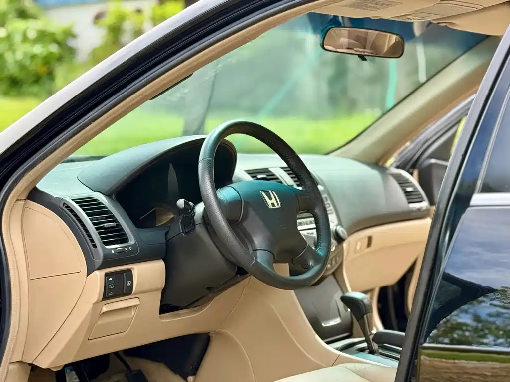 Honda Accord — миниатюра 11