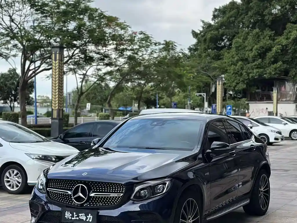 Купить Mercedes-Benz GLC Coupe AMG