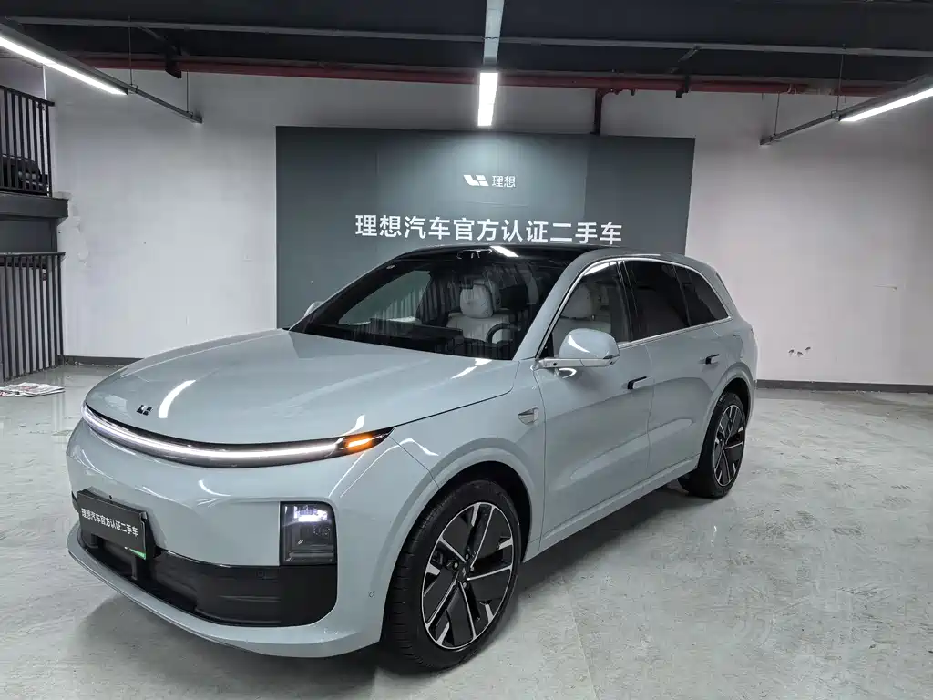 Li Auto Li L6 2025