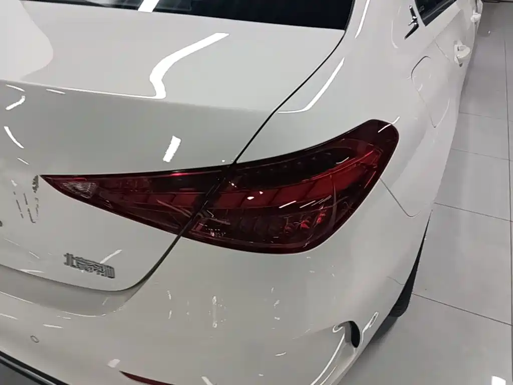 Mercedes-Benz C-Class — миниатюра 8