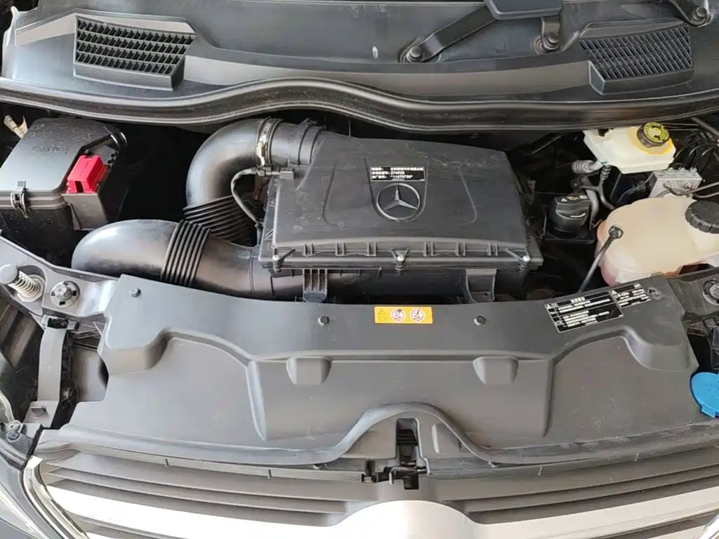 Mercedes-Benz V-Class — миниатюра 20