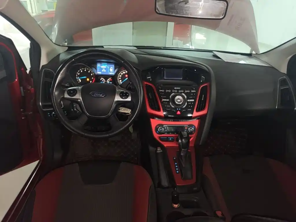 Ford Focus — миниатюра 10