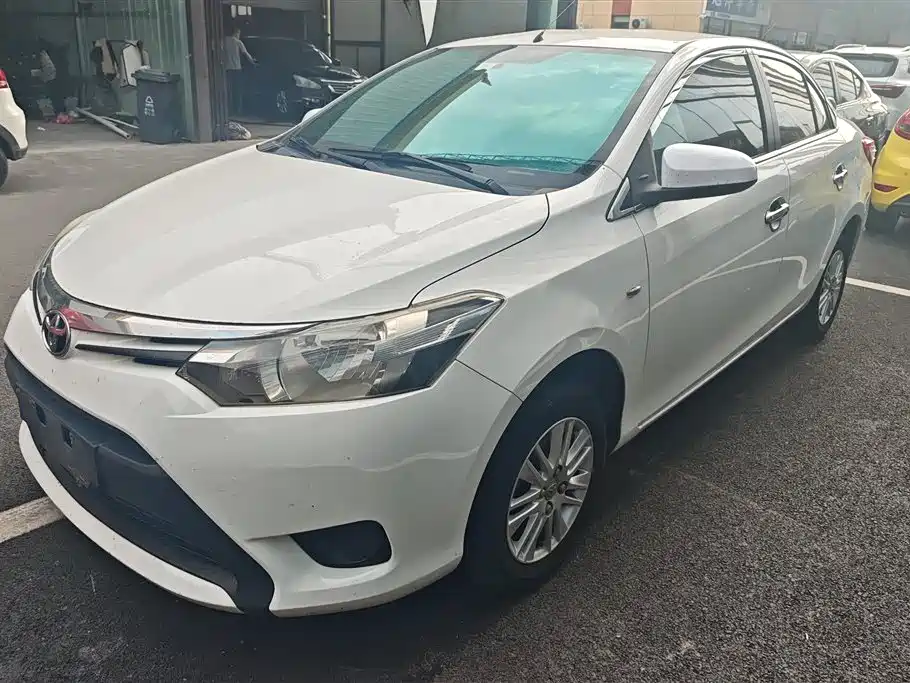 Toyota Vios 2015
