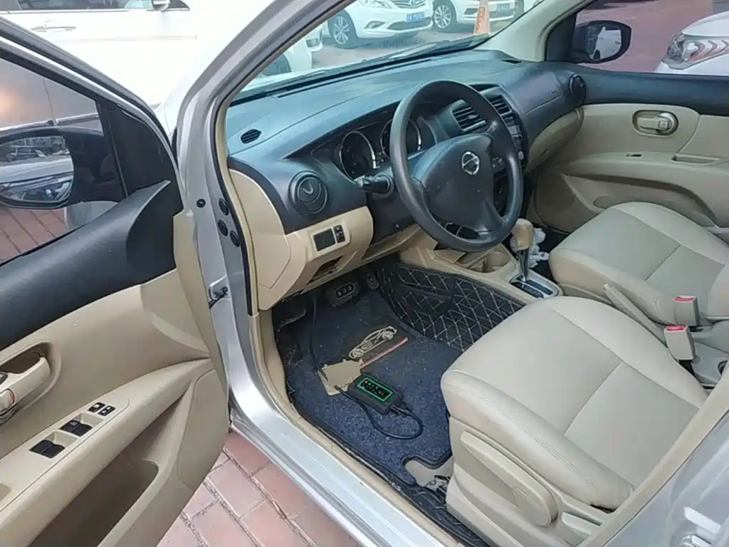 Nissan Livina — миниатюра 16