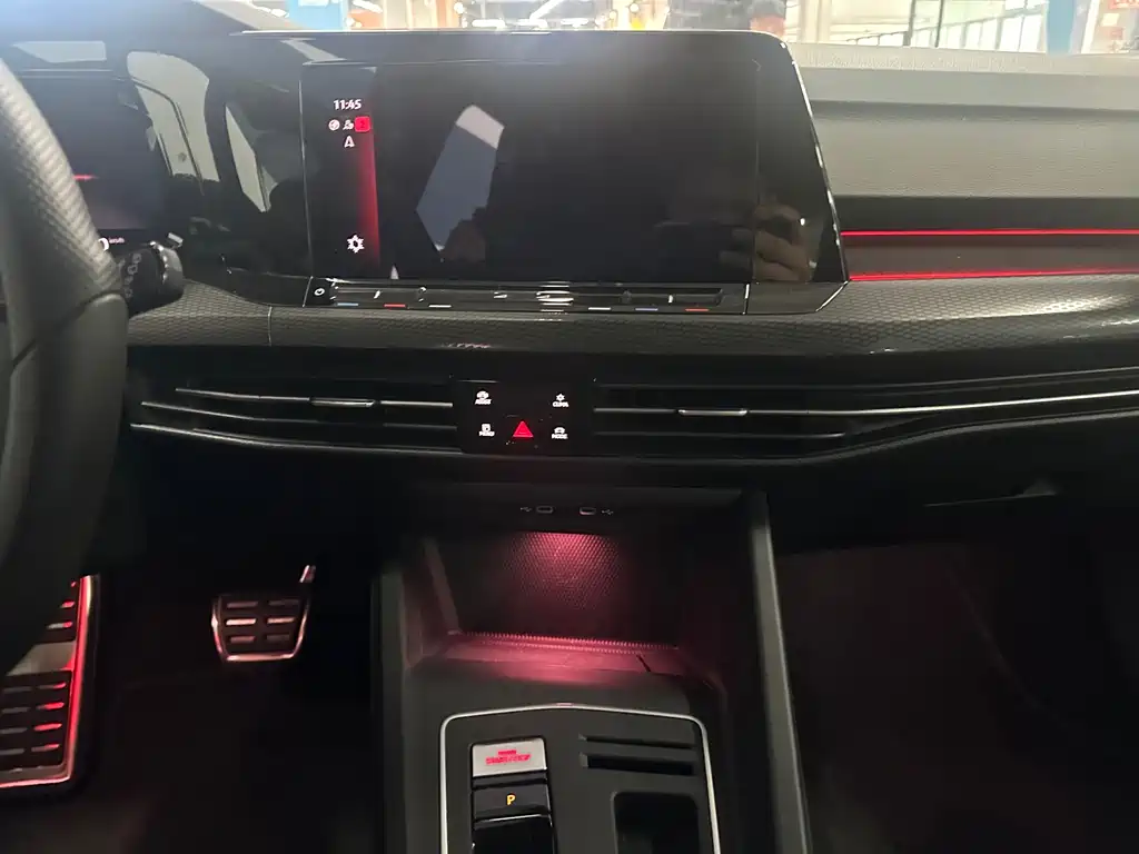 Volkswagen Golf GTI — миниатюра 7