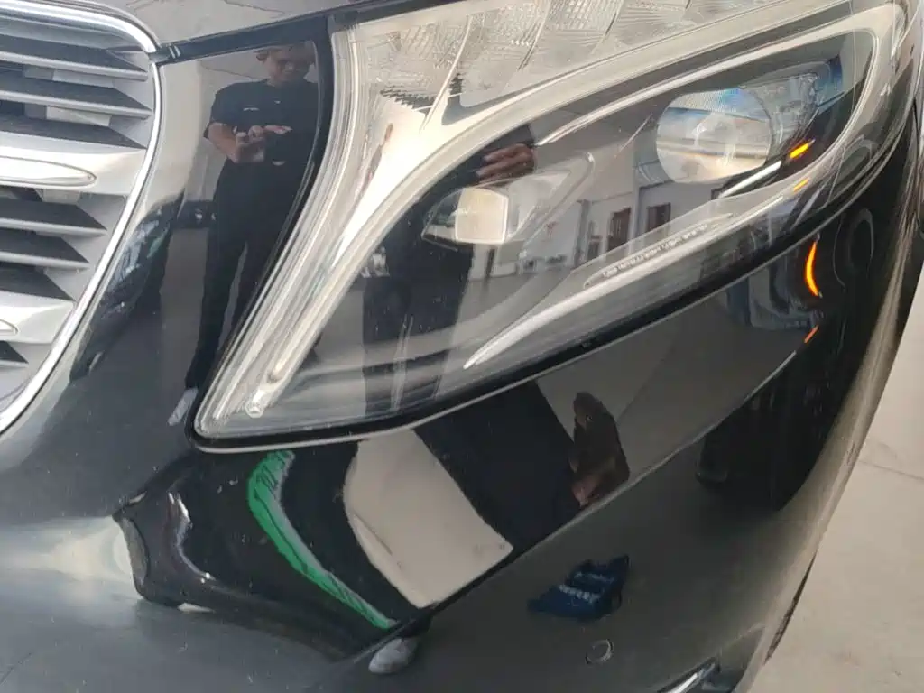 Mercedes-Benz V-Class — миниатюра 24