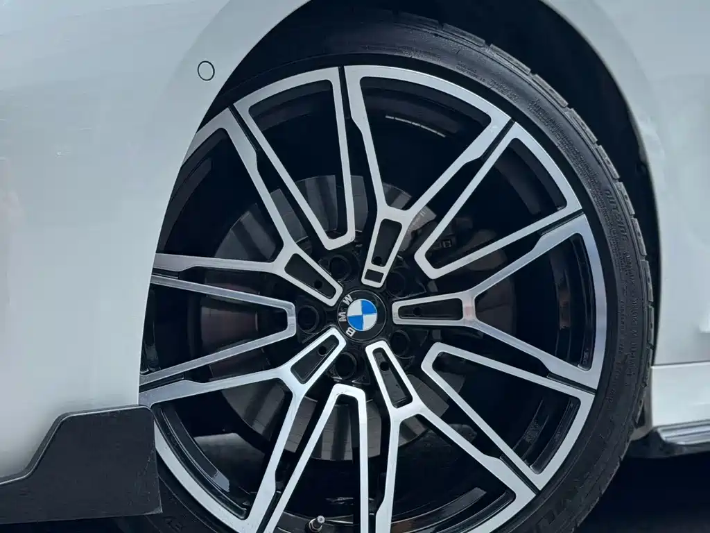 BMW 3 Series — миниатюра 9