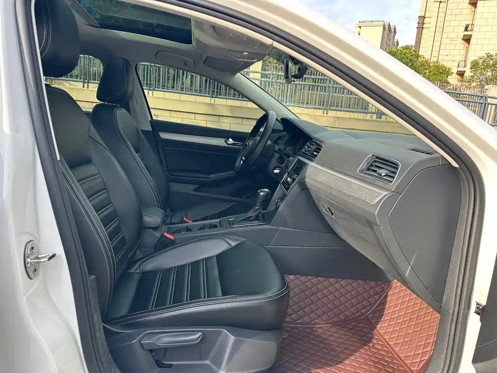 Volkswagen Lamando — миниатюра 11