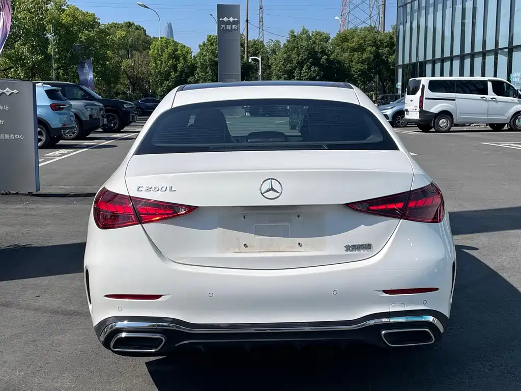 Mercedes-Benz C-Class — миниатюра 21