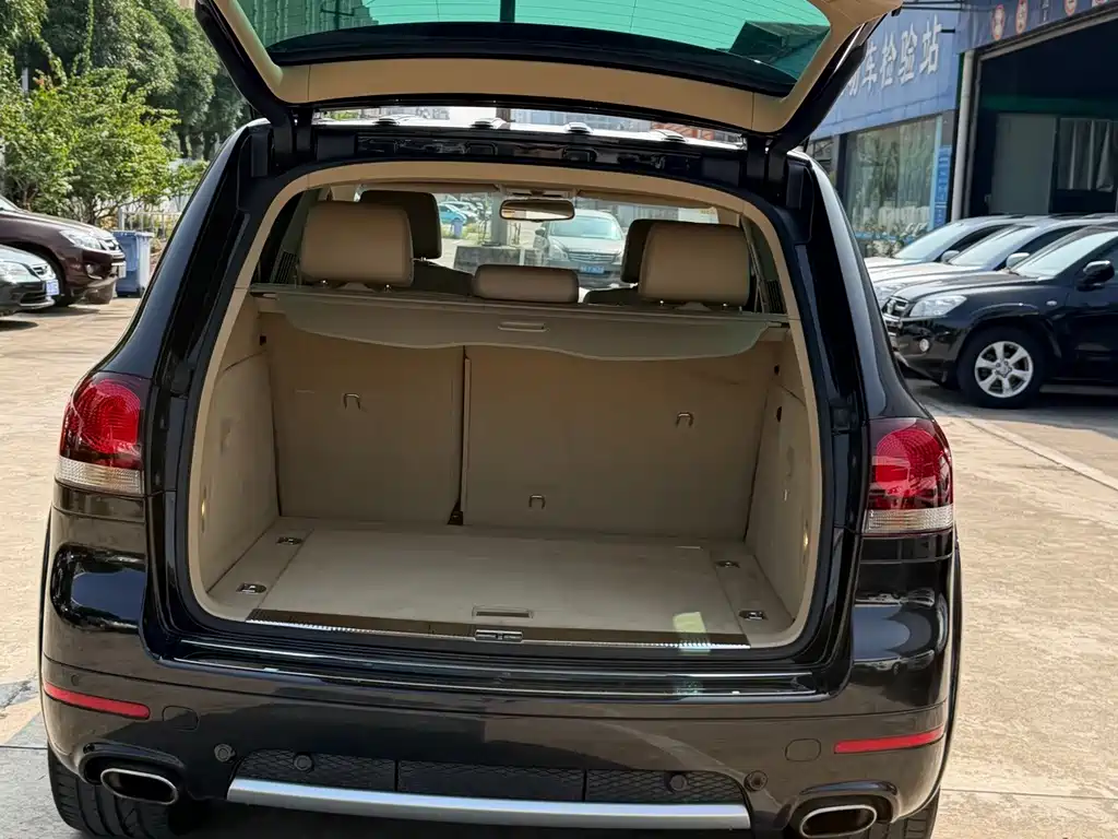 Volkswagen Touareg — миниатюра 10