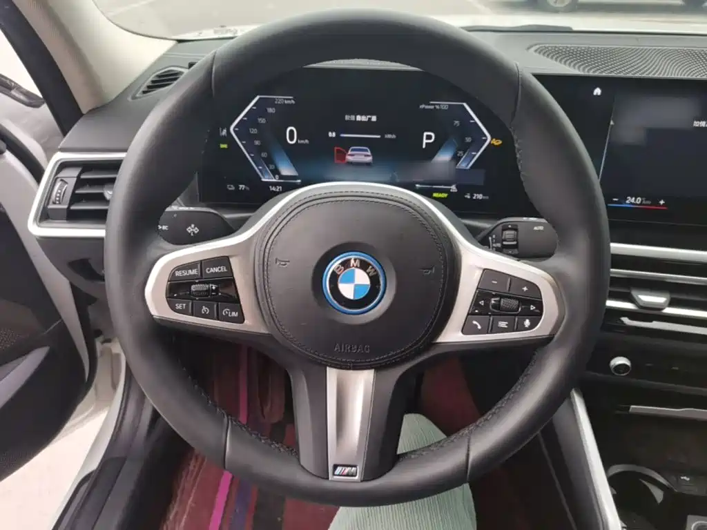 BMW i3 — миниатюра 11