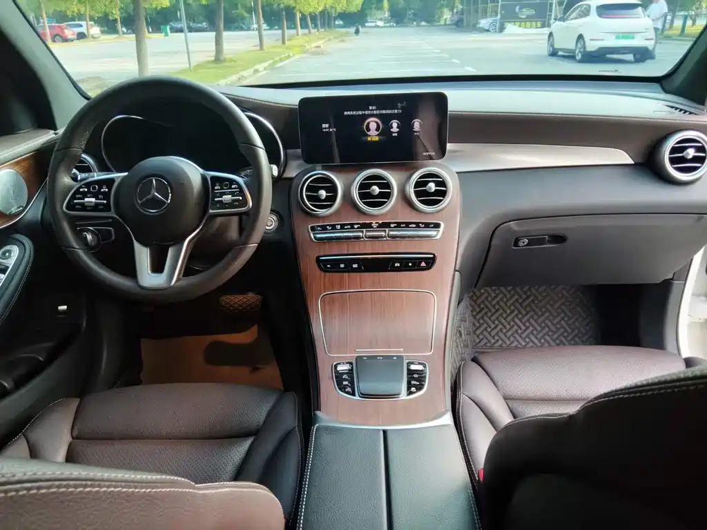 Mercedes-Benz GLC — миниатюра 11