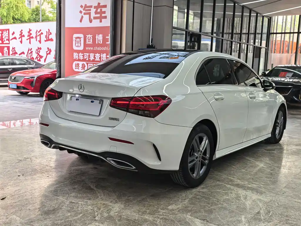 Mercedes-Benz A-Class — миниатюра 7