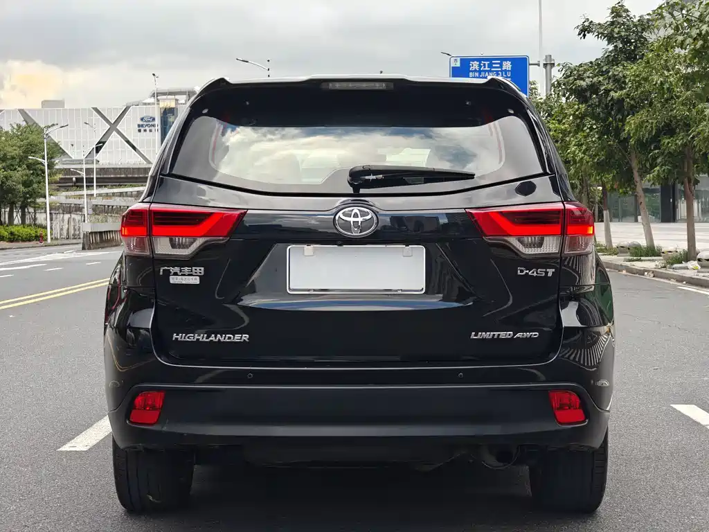 Toyota Highlander 2018 2.0T 7 мест VI