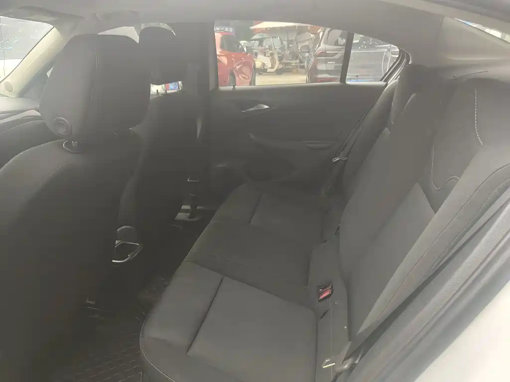 Buick Excelle — миниатюра 11