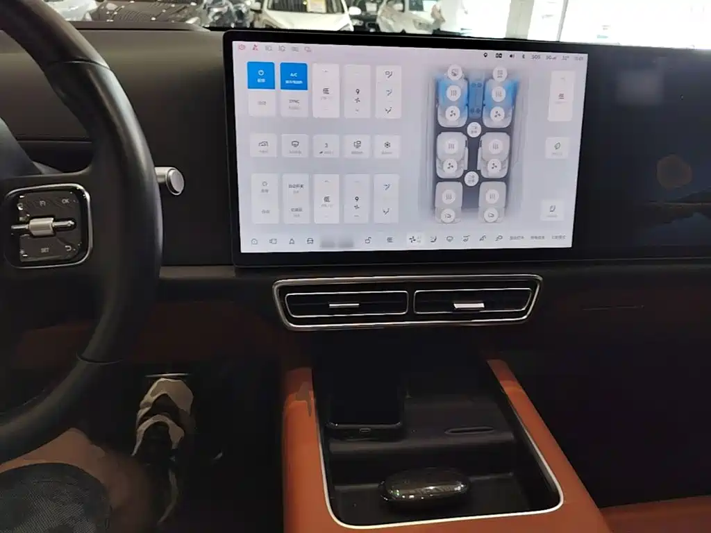 Li Auto Li L8 — миниатюра 10