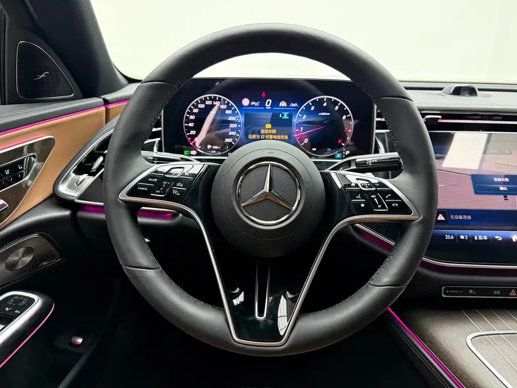 Mercedes-Benz E-Class E 2025 E 300 L Fashion