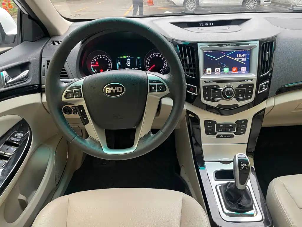 BYD e5 — миниатюра 10