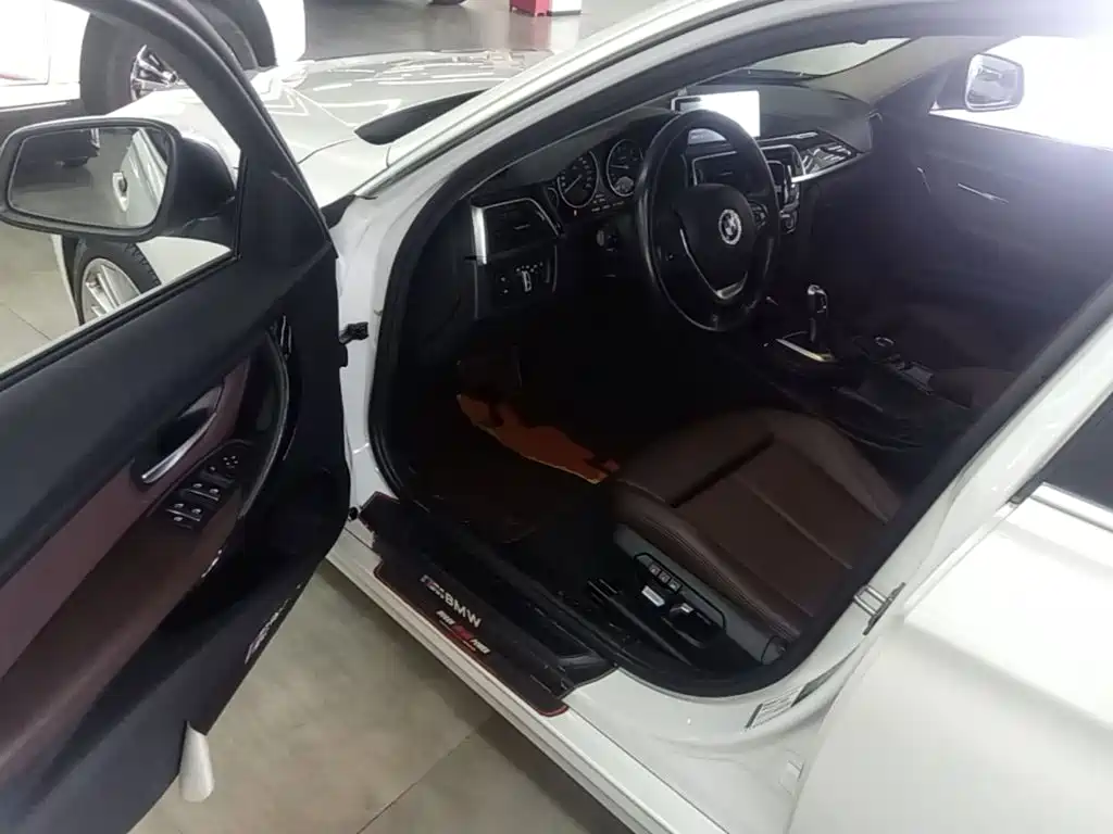 BMW 3 Series — миниатюра 16