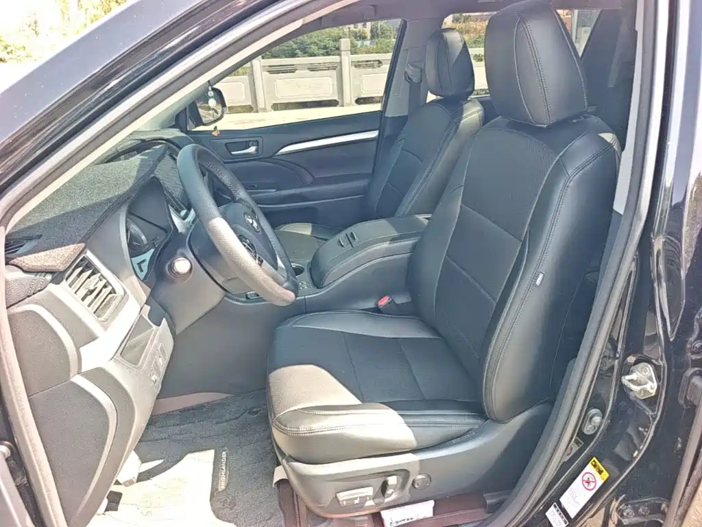 Toyota Highlander — миниатюра 15