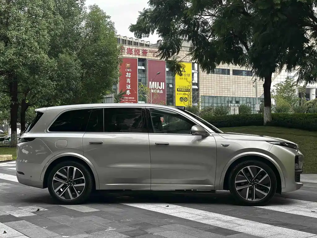 Li Auto Li L9 — миниатюра 3