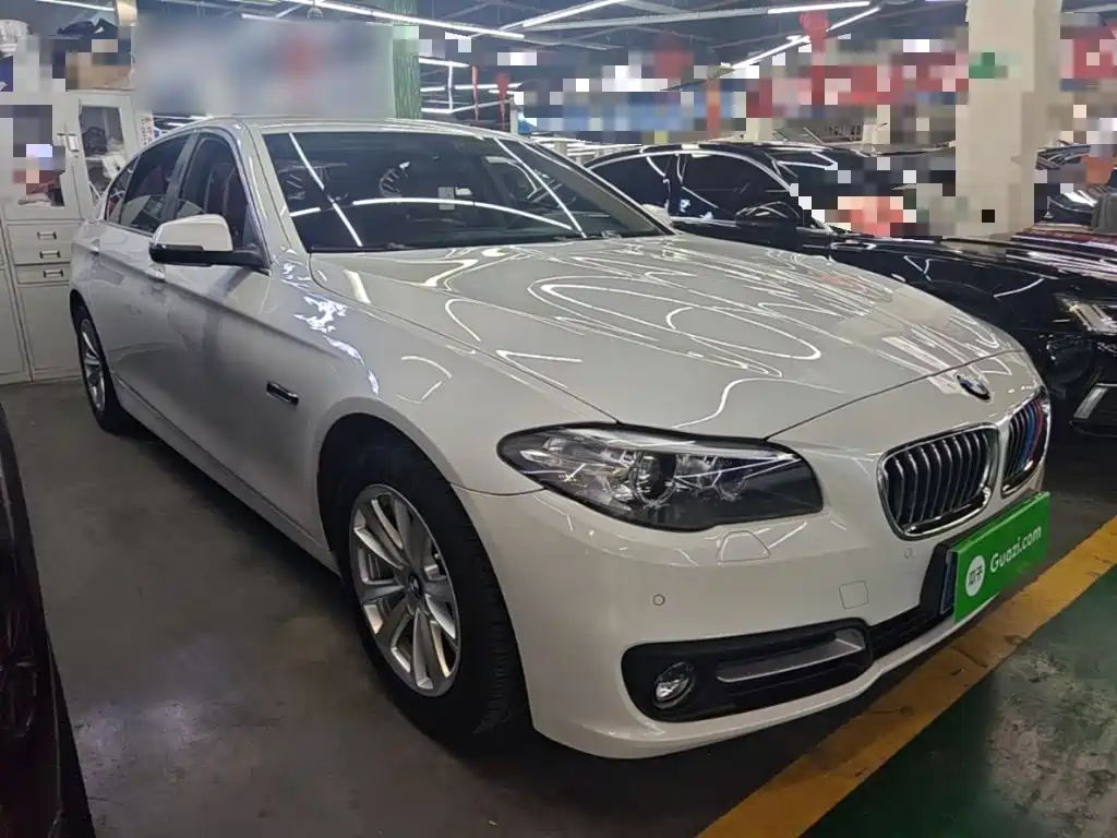 BMW 5 Series — миниатюра 4