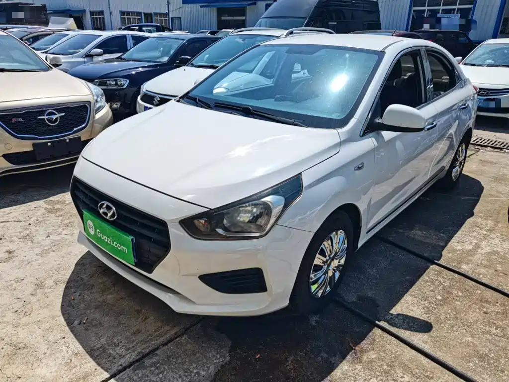 Hyundai Verna — миниатюра 2