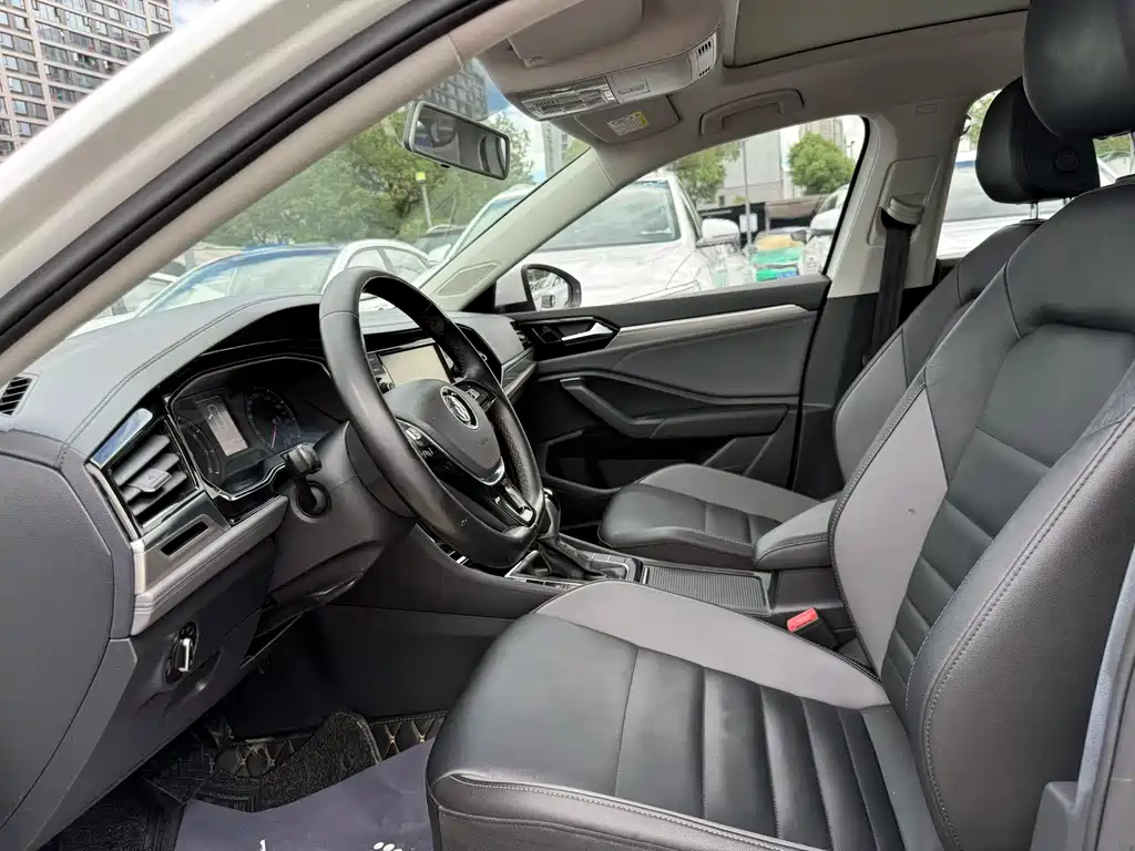 Volkswagen Sagitar — миниатюра 4