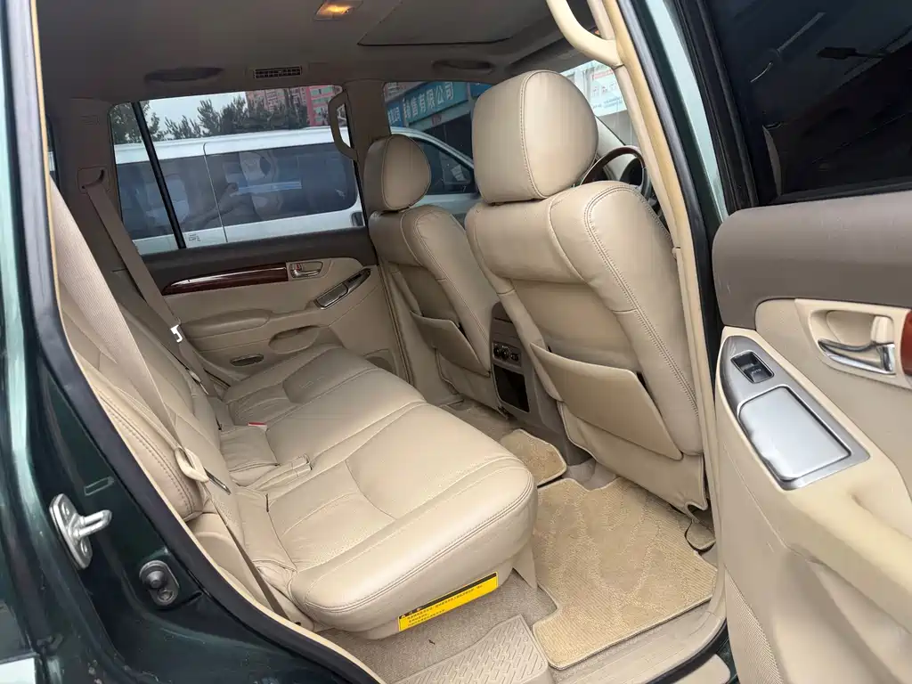 Toyota Prado — миниатюра 8