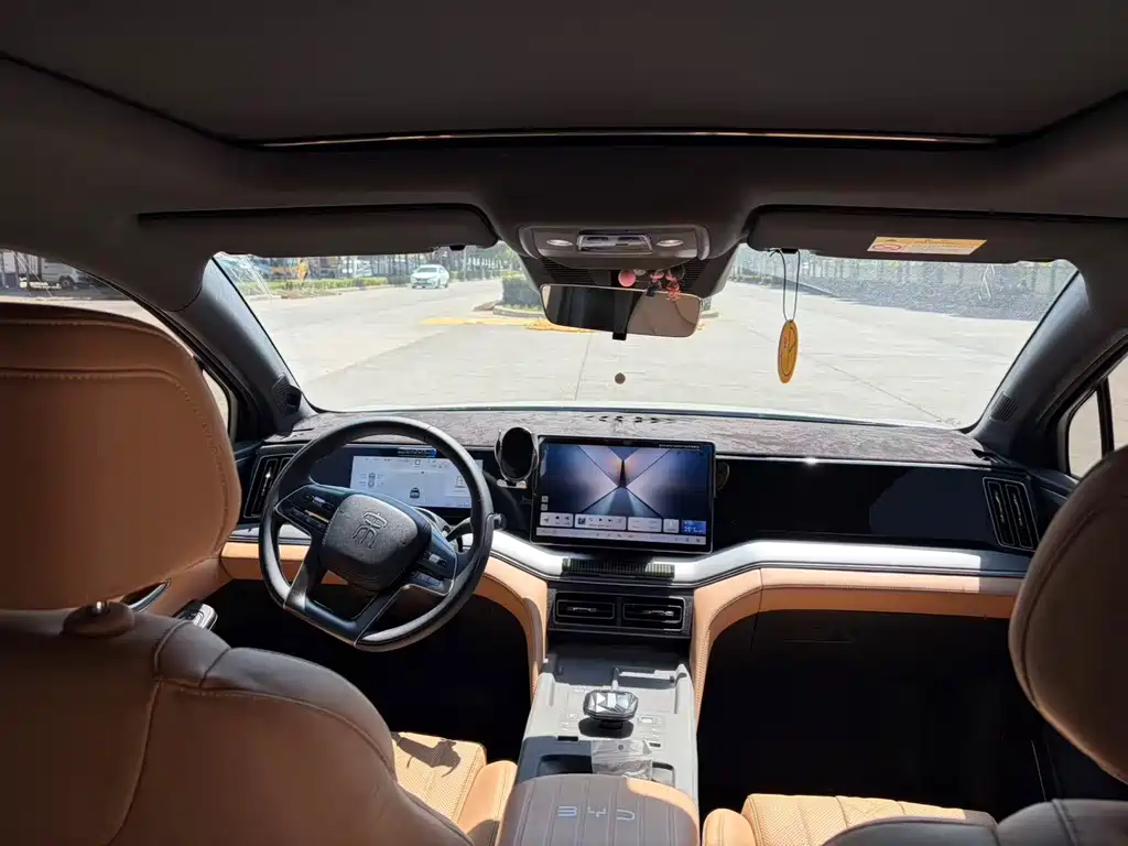 BYD L DM-i — миниатюра 6