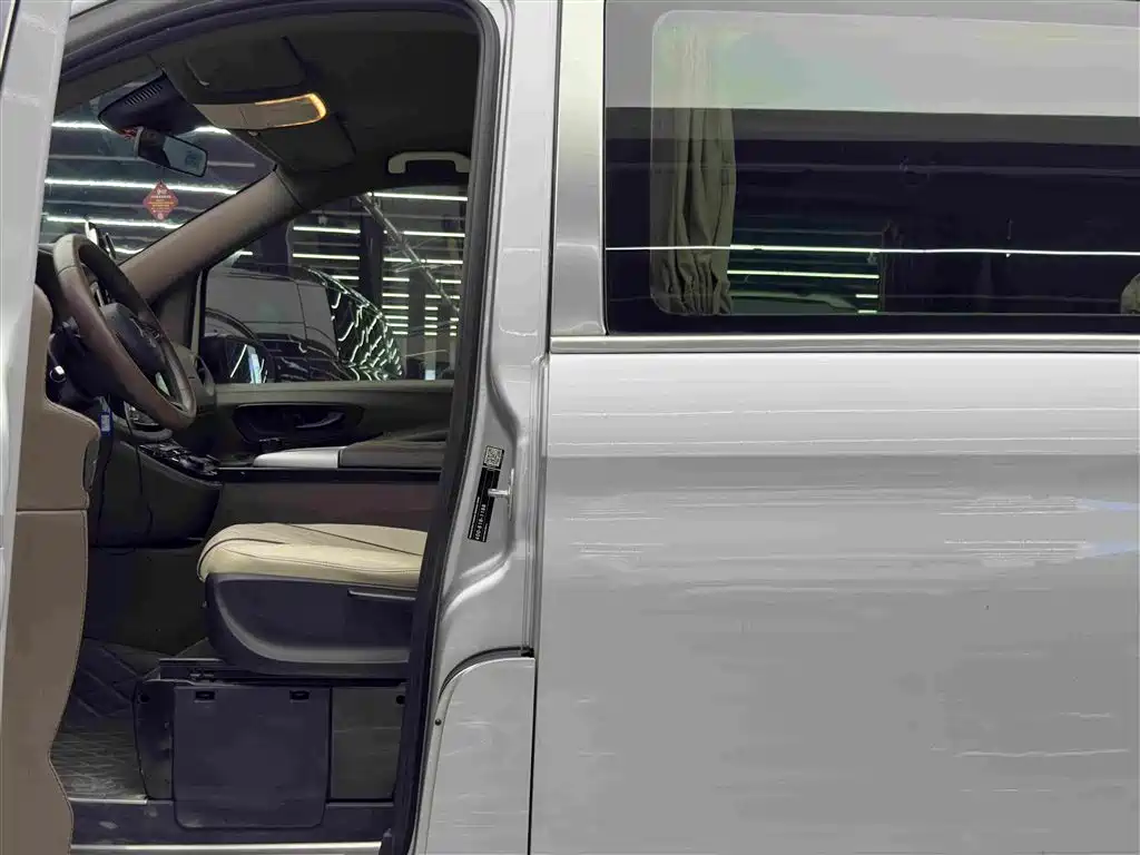 Mercedes-Benz Vito — миниатюра 7