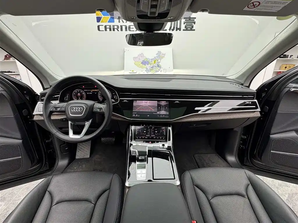 Audi Q7 2025 55 TFSI quattro S line Sport