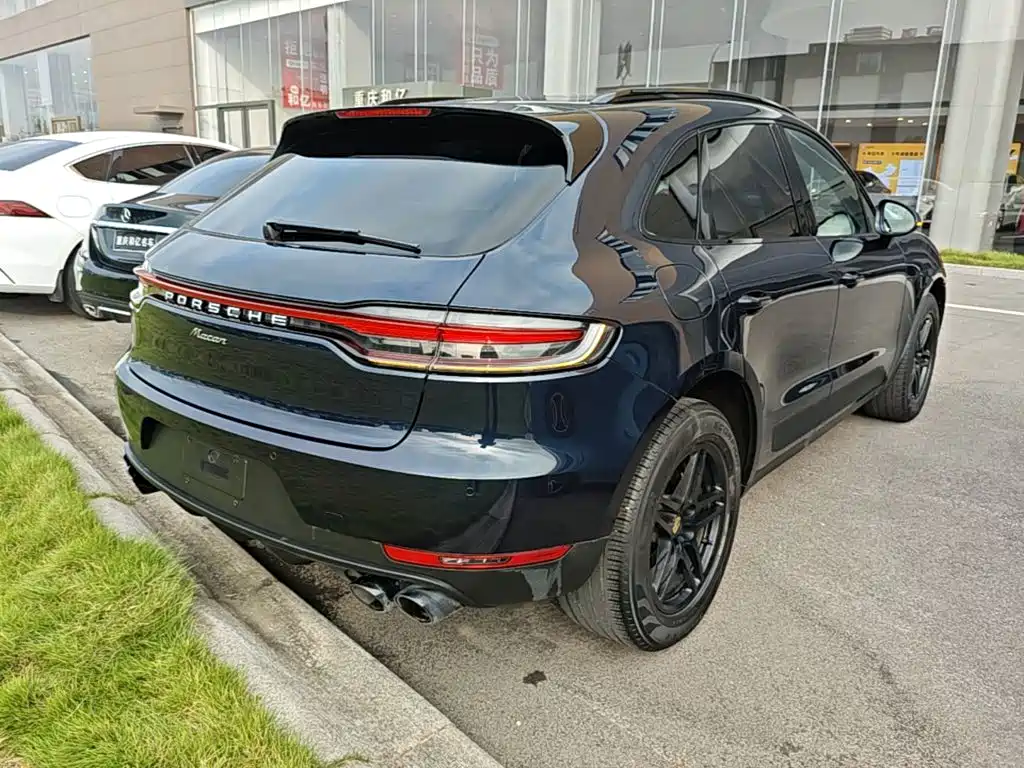 Porsche Macan — миниатюра 8