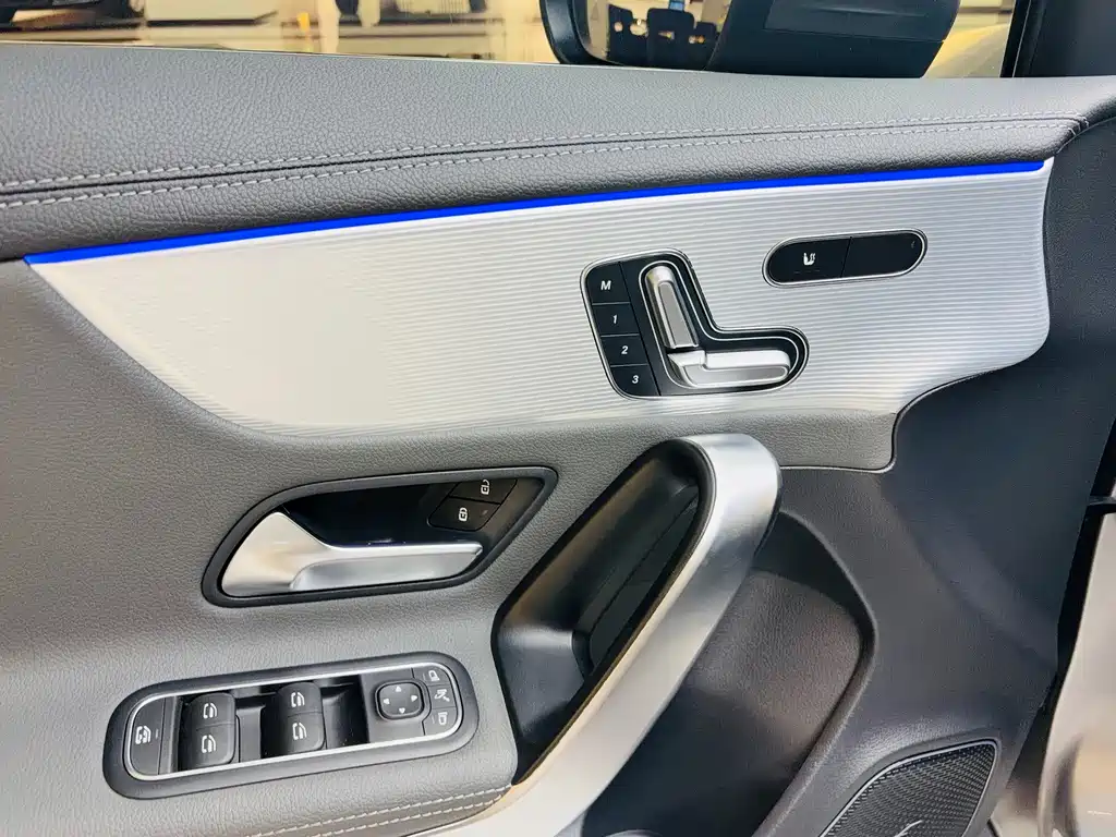 Mercedes-Benz A-Class AMG (Import) — миниатюра 10