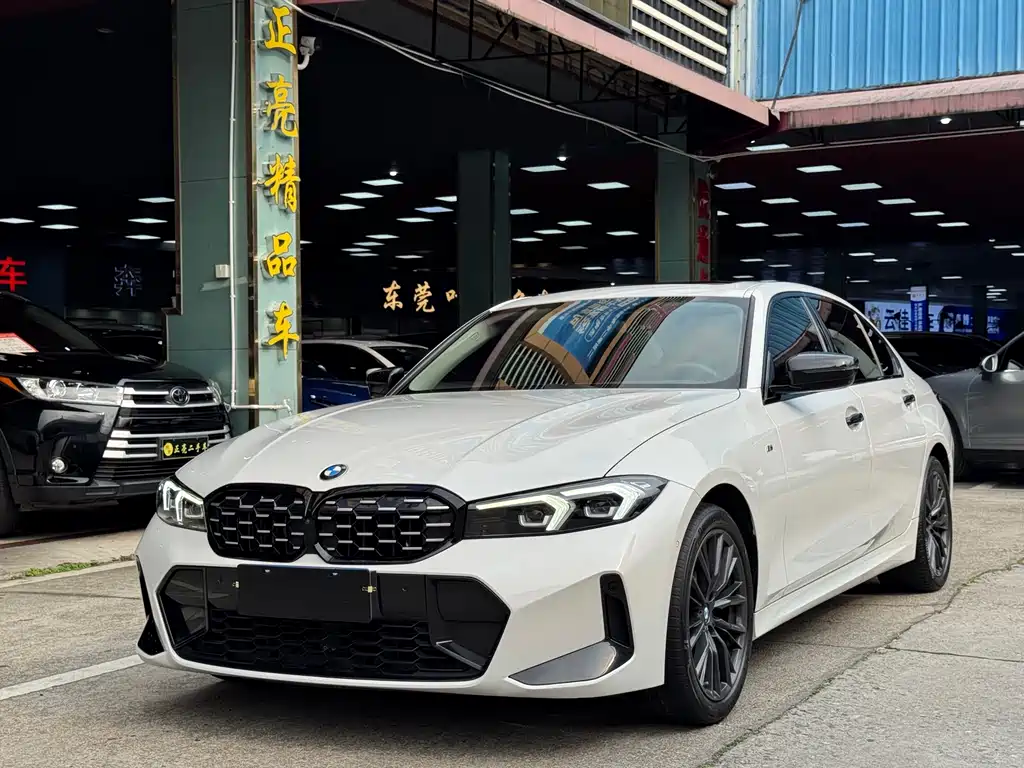 BMW 3 Series 2023