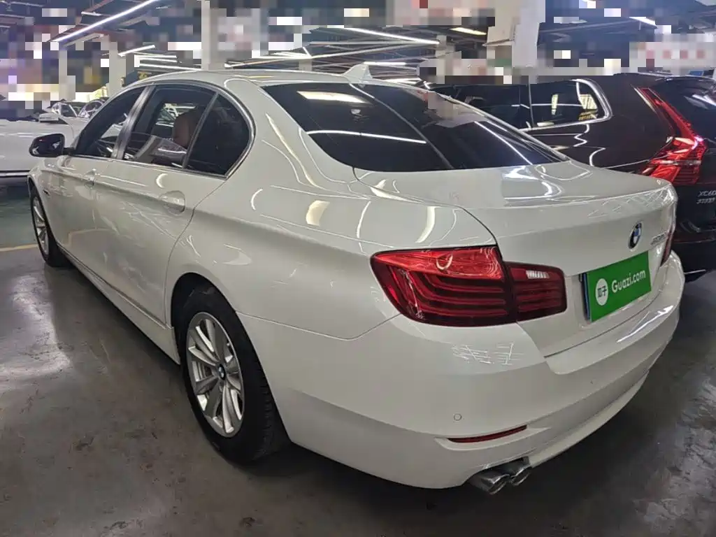 BMW 5 Series — миниатюра 5