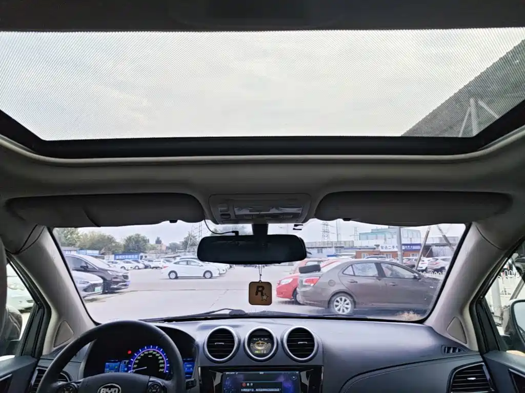 BYD S7 — миниатюра 18