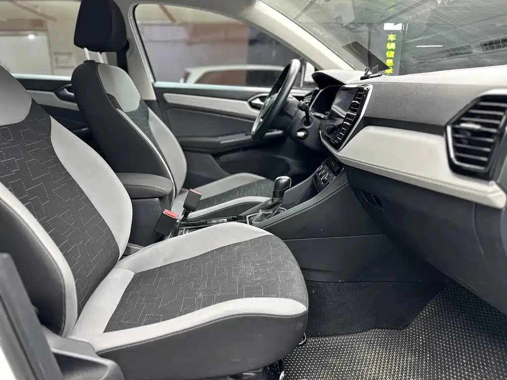 Jetta VS7 - фото 10