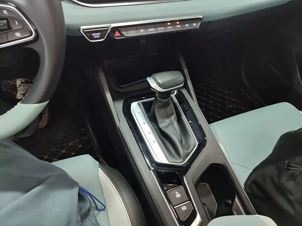 Geely Emgrand S — миниатюра 14